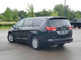 Used 2023 Chrysler Voyager LX image 3