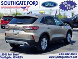 Used 2021 Ford Escape SE w/ Convenience Package image 2