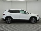 New 2025 Volkswagen Taos SE image 5
