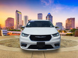 Used 2023 Chrysler Pacifica Touring-L image 2