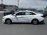 New 2025 Hyundai Elantra SE image 2