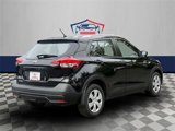 Used 2018 Nissan Kicks S image 4