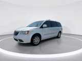 Used 2016 Chrysler Town & Country Touring image 4