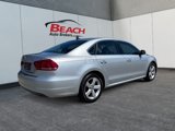 Used 2015 Volkswagen Passat 1.8T SE image 5
