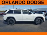 New 2025 Jeep Grand Cherokee Altitude image 5