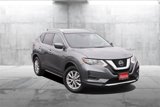 Used 2020 Nissan Rogue SV image 2