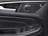 Used 2022 Ford Edge Titanium image 6