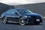 Used 2022 Toyota Camry SE image 2