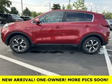 Used 2022 Kia Sportage LX image 2