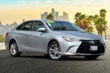 Used 2016 Toyota Camry SE image 2