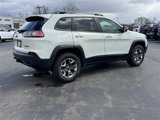 Used 2019 Jeep Cherokee Trailhawk image 4