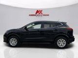 Used 2019 Nissan Rogue Sport S image 2