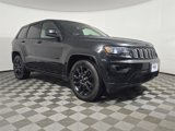 Used 2019 Jeep Grand Cherokee Altitude image 2