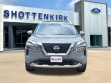 Used 2022 Nissan Rogue Platinum image 2