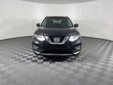 Used 2017 Nissan Rogue SV image 3