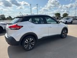 Used 2020 Nissan Kicks SV image 3