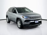 Used 2022 Jeep Compass Latitude image 3