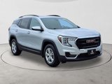 Used 2022 GMC Terrain SLE w/ Driver Convenience Package image 3