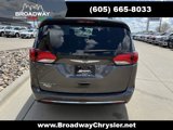 Used 2019 Chrysler Pacifica Touring-L w/ Tire & Wheel Group image 6