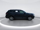 Certified 2021 Volkswagen Atlas SE image 2