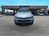 Used 2018 Chevrolet Malibu LT image 2