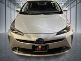 Used 2022 Toyota Prius LE image 2