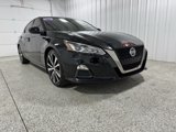 Used 2020 Nissan Altima 2.5 SR w/ Premium Package image 3