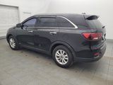 Used 2020 Kia Sorento LX w/ LX I4 Convenience Package image 3
