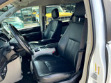 Used 2015 Chrysler Town & Country Touring-L w/ Driver Convenience Group image 6