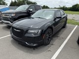Used 2019 Chrysler 300 S image 3