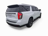 Used 2023 Chevrolet Suburban Z71 w/ Luxury Package image 4