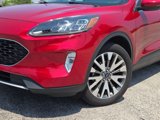 Used 2020 Ford Escape Titanium w/ Titanium Premium Package 2.0 image 3