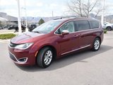 Used 2020 Chrysler Pacifica Limited image 3