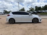 Used 2018 Toyota Corolla iM image 2