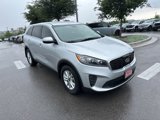 Used 2019 Kia Sorento LX image 2