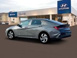 New 2025 Hyundai Elantra SEL image 4