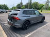 Certified 2022 Volkswagen Tiguan SE R-Line image 4