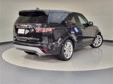 Used 2023 Land Rover Discovery Metropolitan Edition image 2