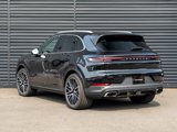 Used 2025 Porsche Cayenne image 3
