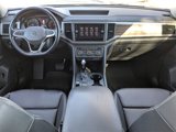 Used 2021 Volkswagen Atlas SE image 2