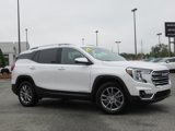 Used 2024 GMC Terrain SLT w/ Infotainment Package II image 2