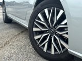 Used 2024 Nissan Altima 2.5 SV image 2