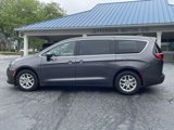 Used 2023 Chrysler Voyager LX image 2