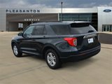 Used 2022 Ford Explorer XLT image 3
