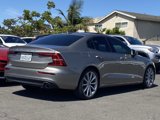 Used 2020 Volvo S60 T5 Momentum image 3