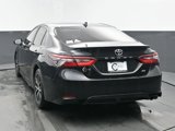 Used 2021 Toyota Camry SE image 4