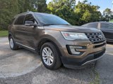 Used 2016 Ford Explorer XLT w/ Equipment Group 202A image 3