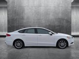 Used 2017 Ford Fusion SE image 4