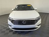 Used 2019 Volkswagen Jetta SEL w/ Cold Weather Package image 2