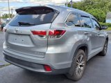 Used 2016 Toyota Highlander XLE image 2